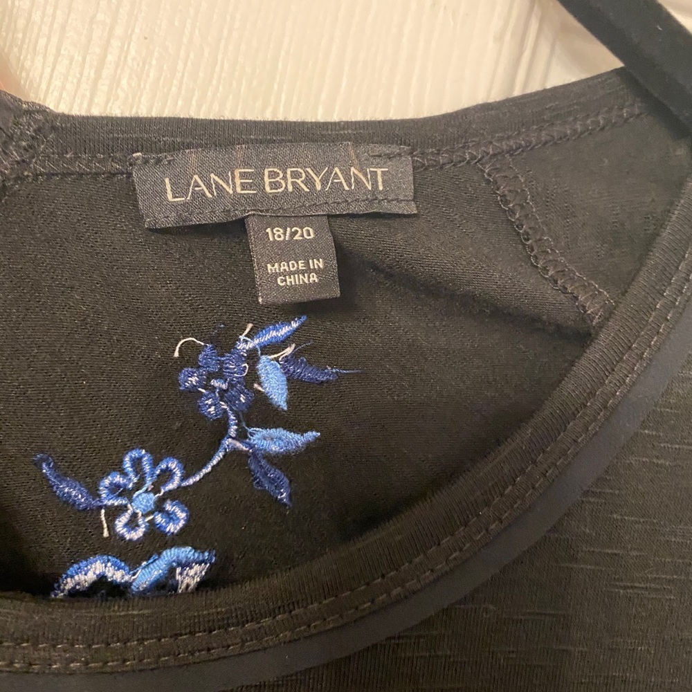 Black Tee with blue embroidery - Picture 2 of 3